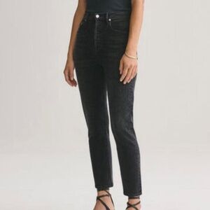 Agolde Riley High Rise Straight Crop Jeans in Black Pepper